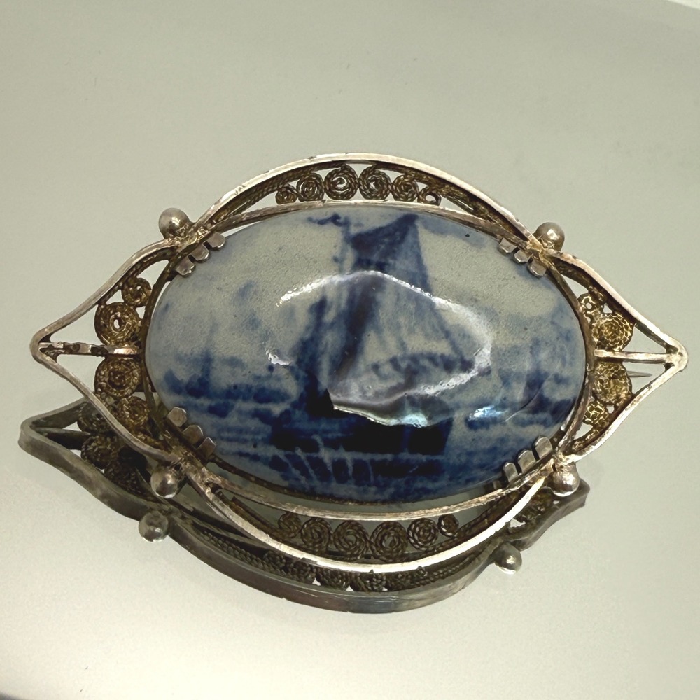 Antique Delft Porcelain Brooch Windmill Filigree Silver Pin Pre-1920 - Picture 6 of 8